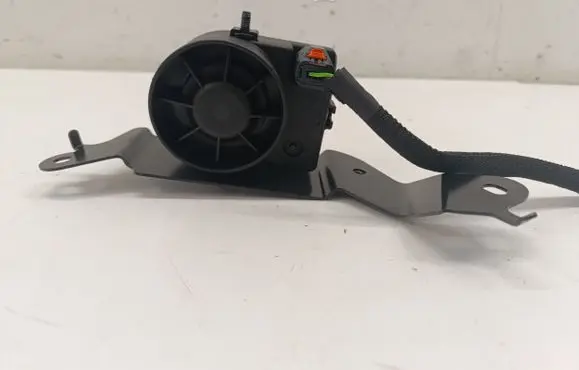 Opel Astra L Alarm system siren 9842437580