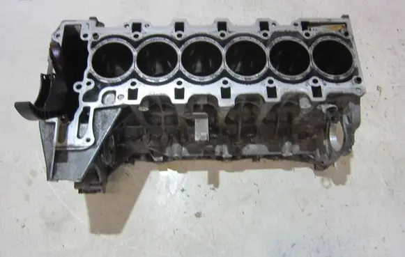 BMW X3 F25 Engine block 11112161561