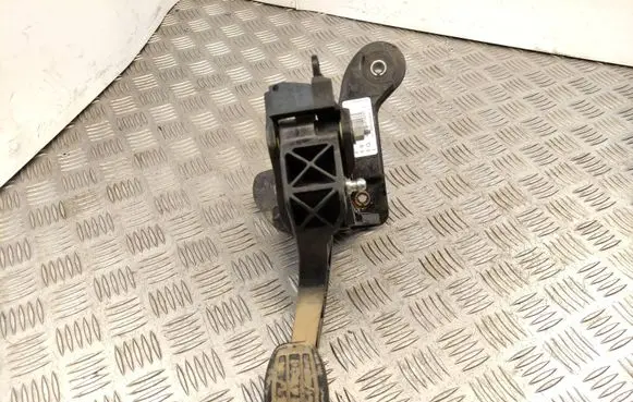 Clutch pedal