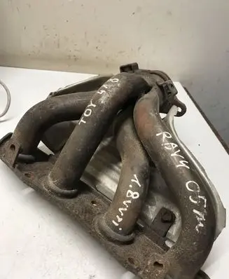 Toyota RAV 4 (XA20) Exhaust manifold 27030