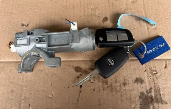 Nissan X-Trail T32 Ignition lock STACYJKANISSAN