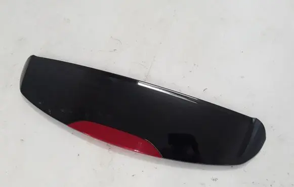 Tailgate/trunk spoiler
