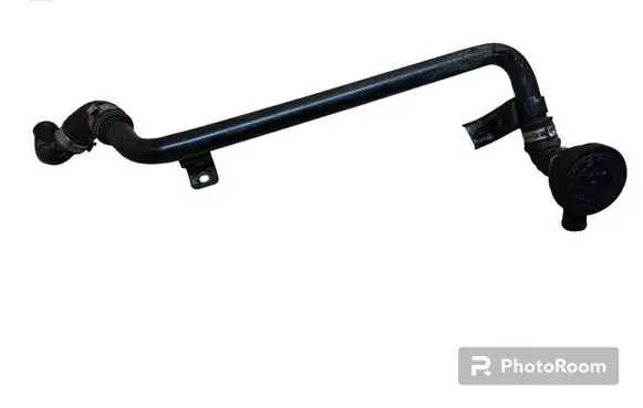 Volkswagen PASSAT B5.5 Breather hose/pipe 06B103221G 06B103493M