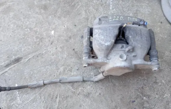 Mercedes-Benz E W213 Front brake caliper