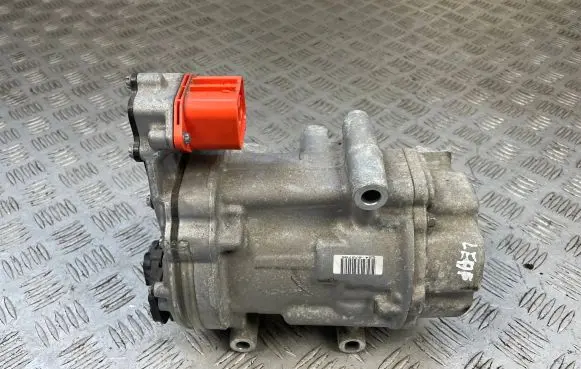 Nissan Leaf II (ZE1) Air conditioning (A/C) compressor (pump) 926005SA1A