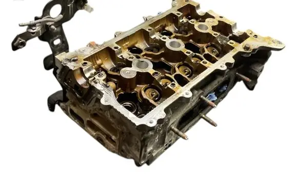 Renault Captur Engine head H4BA400 D142769 132647109R