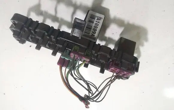 Volkswagen PASSAT B5.5 Fuse box set 