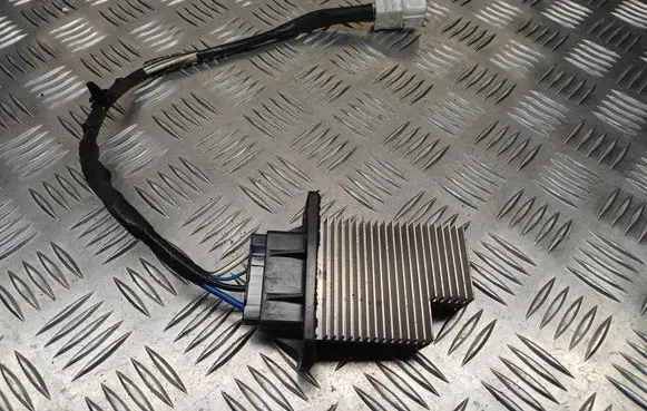 Toyota Avensis T220 Heater blower motor/fan resistor 4993002090