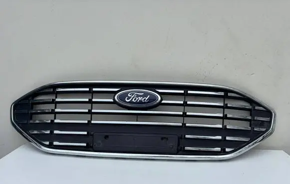 Ford Focus Front grill NX7B8200A