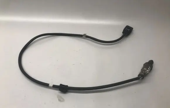 Volkswagen Jetta VII Lambda probe sensor 04E906262FN