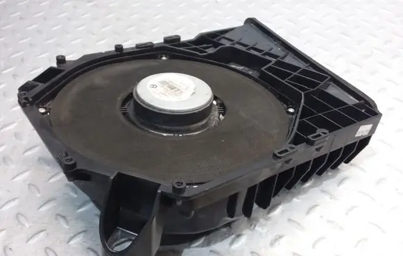 BMW 1 E81 E87 Subwoofer speaker 9143233 902275492911 18820010