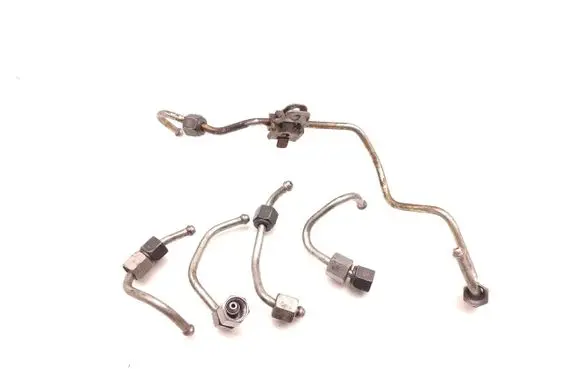 Land Rover Range Rover Evoque L538 Fuel injector supply line/pipe 