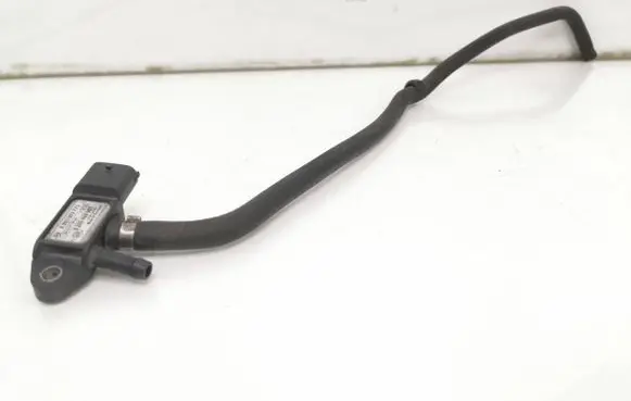 Suzuki Grand Vitara II Exhaust gas pressure sensor 0281002772 8200469905
