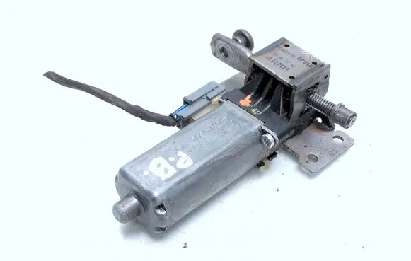 Volvo XC90 Seat adjustment motor 0390203219 905416102