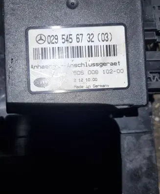 Mercedes-Benz C W203 Tow bar trailer control unit/module 0295456732 5DS00810200