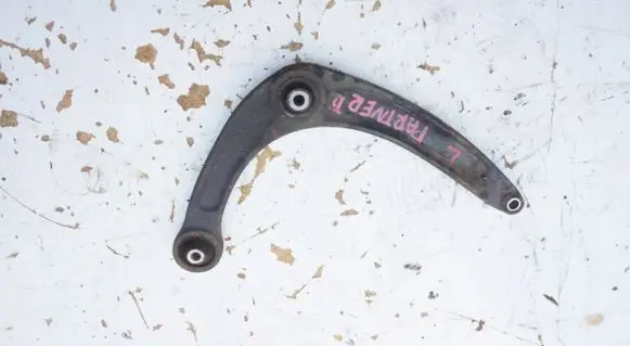 Peugeot Partner Front lower control arm/wishbone