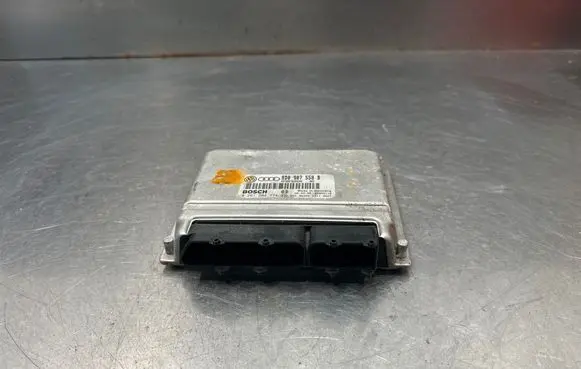 Audi A4 S4 B5 8D Engine control unit/module 8D0907558B 26SA5119 0261204774