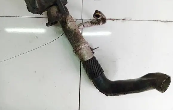 Volvo V50 Intercooler hose/pipe 3M519A673HG