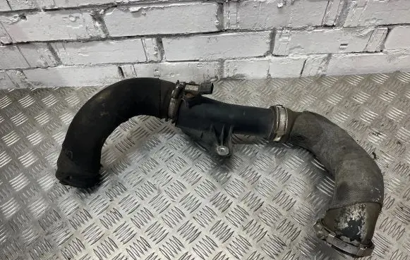 Audi A4 S4 B8 8K Intercooler hose/pipe 8K0145673E 8K0145737H
