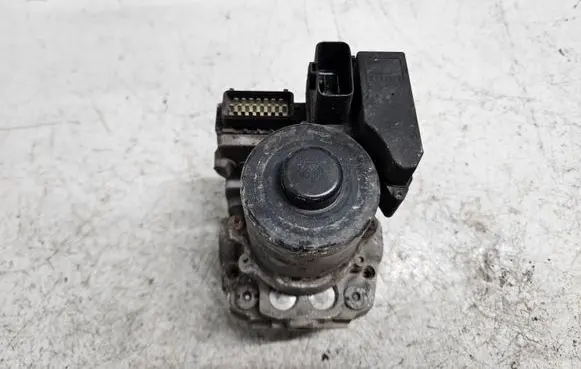 Ford Mondeo MK I ABS Pump F4RF2C219AG B552551