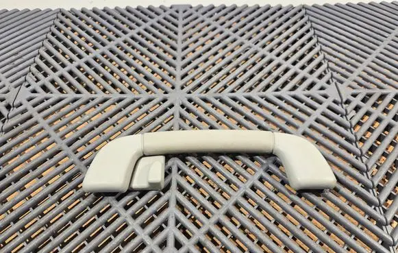 Lexus RX 330 - 350 - 400H Rear interior roof grab handle