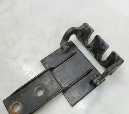 Mercedes-Benz 100 W631 Headlight/headlamp mounting bracket