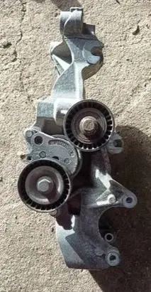 Renault Master III Generator/alternator bracket 117103943R