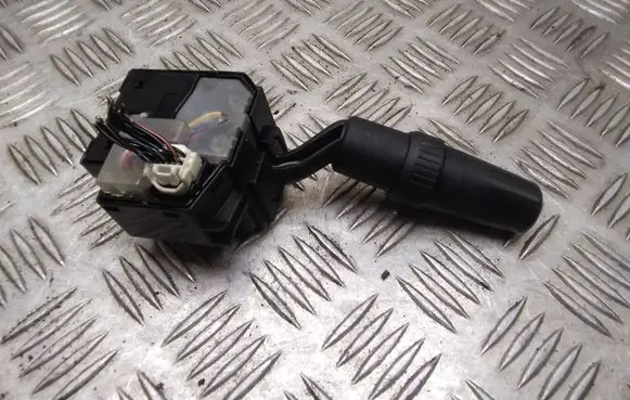 Mazda 3 I Indicator stalk 17D682