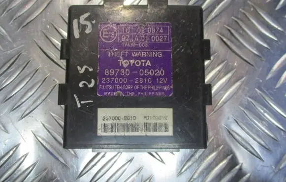 Toyota Avensis T250 Alarm control unit/module 89730-05020