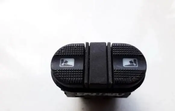 Volkswagen Sharan Electric window control switch 7M0959