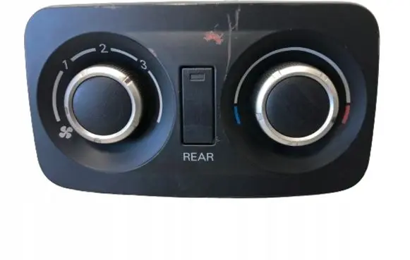 Mitsubishi Pajero Climate control unit 7820A212