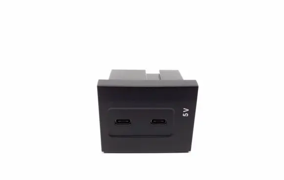 Mercedes-Benz CLA C118 X118 USB socket connector A2478200301