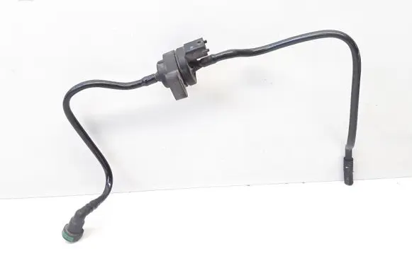 Volvo C30 Fuel line pipe 3M519D289CF