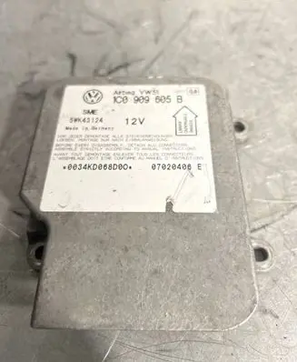 Volkswagen PASSAT B5 Airbag control unit/module 1C0909605B 07020406 68D00