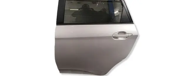 Toyota Verso-S Rear door 
