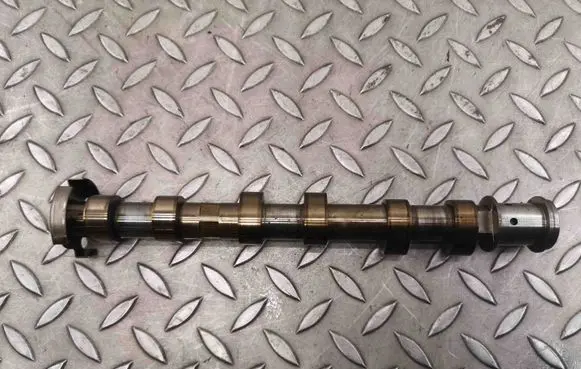 BMW i8 Camshaft 7639001 11367639001