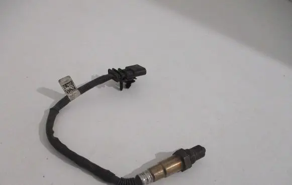 Volvo XC40 Lambda probe sensor 32208772
