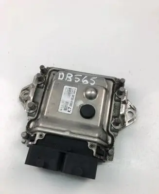 Suzuki Swift II Engine control unit/module ECU 3391069L00 0261S05712