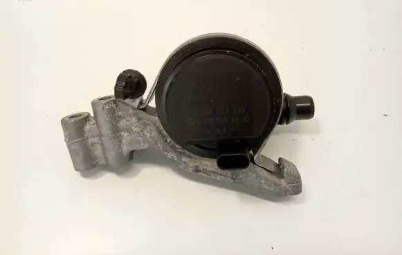 Mercedes-Benz GLC AMG Electric auxiliary coolant/water pump A0005005400 0392023335