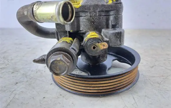 Mazda 3 I Power steering pump