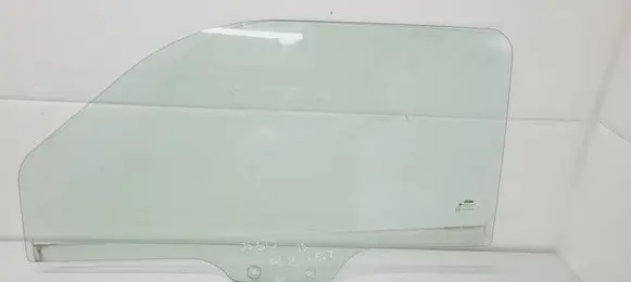 Ligier JS 50 Front door window/glass (coupe) 43r000469