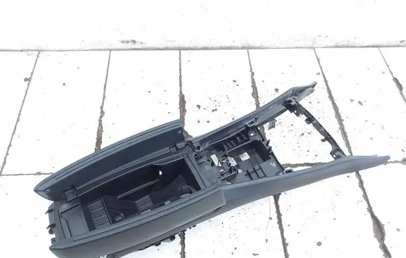 BMW 5 GT F07 Center console 9142135