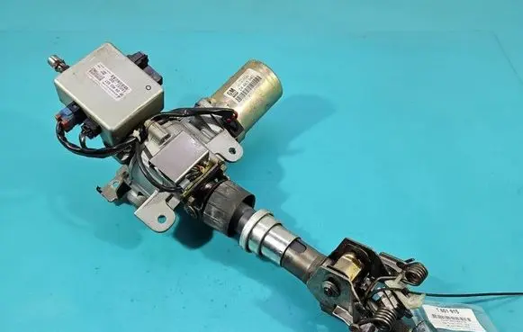 Opel Corsa C Power steering pump 24463940 IMPRK1601915