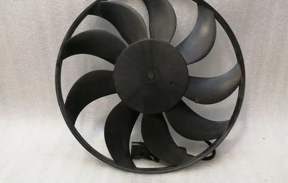 BMW 7 F01 F02 F03 F04 Electric radiator cooling fan 7601909