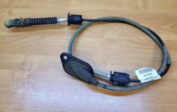 Gear shift cable linkage