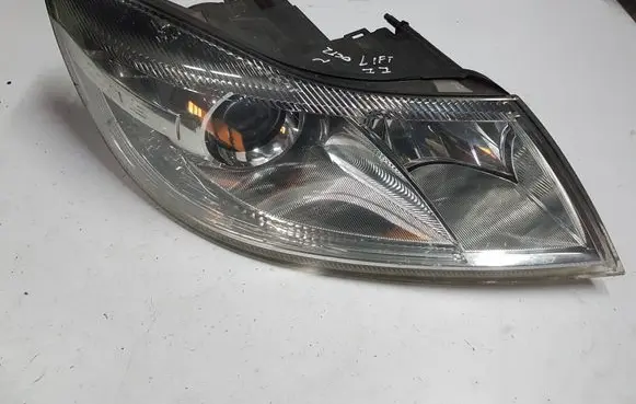 Skoda Octavia Mk2 (1Z) Headlight/headlamp 1Z2941016FIIAUTOPI 1Z2941016F 1LL24705204
