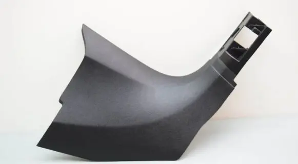 Foot area side trim