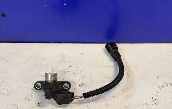 Volvo S60 Camshaft position sensor 30637808 31331754