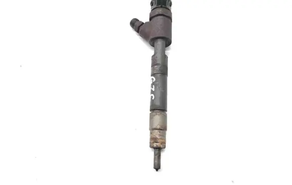 Toyota Auris E180 Fuel injector 236700N050