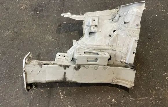 Volkswagen Jetta VI Front side member 